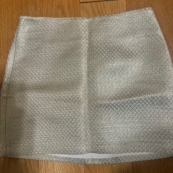 Ella Luna Metallic Gold Mini Skirt  Size XS - Picture 3 of 9